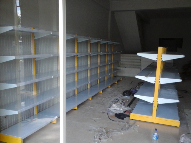 Penataan Rak Gondola Surabaya